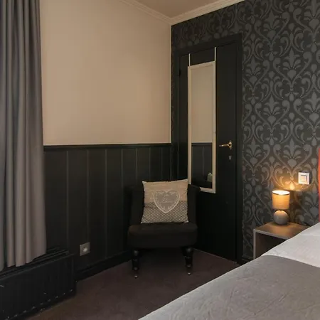 Hotell Karel De Stoute 2*