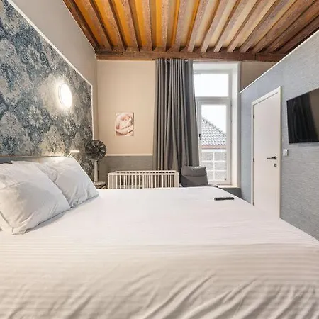 Karel De Stoute Hotel 2*