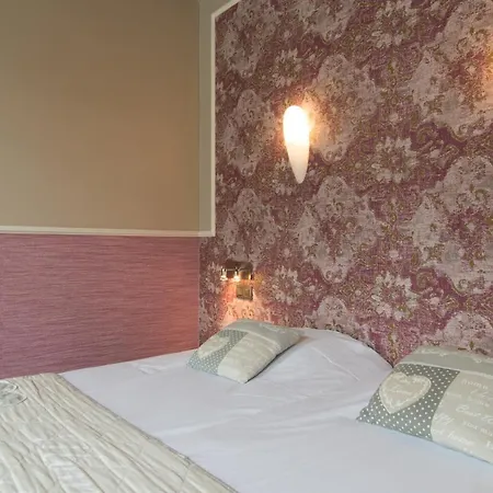 Karel De Stoute Hotel 2*